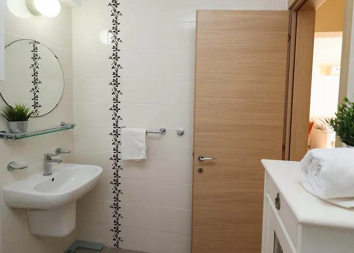 Nissi 3 C14 Sea View Floor Aya Napa