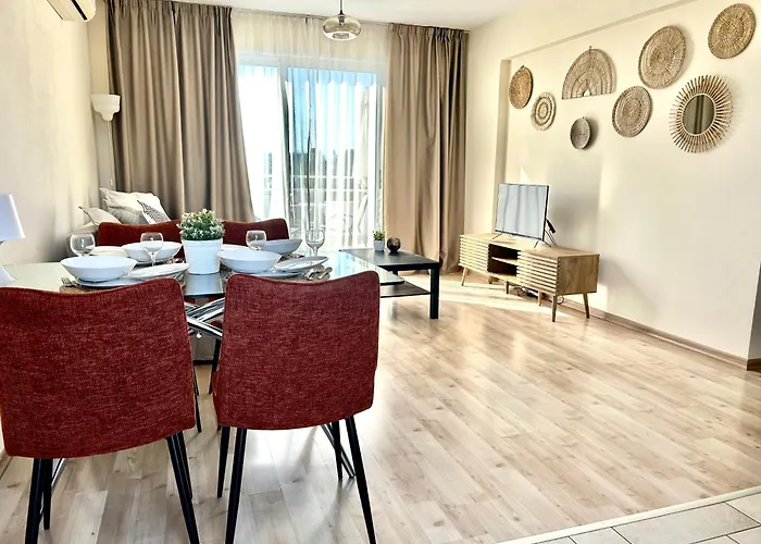 Nissi 3 C14 Sea View Floor アヤナパ