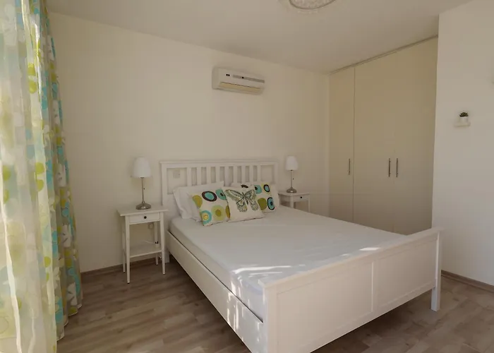 Nissi 3 C14 Sea View Floor アパート *